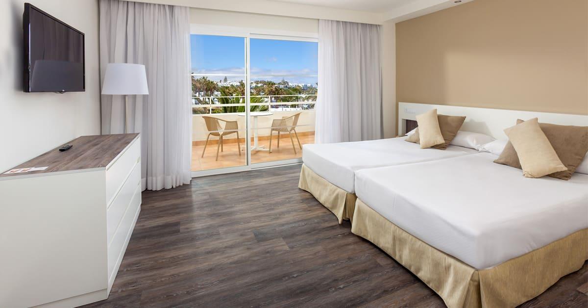Sol Lanzarote Hotel Пуерто дел Кармен Екстериор снимка