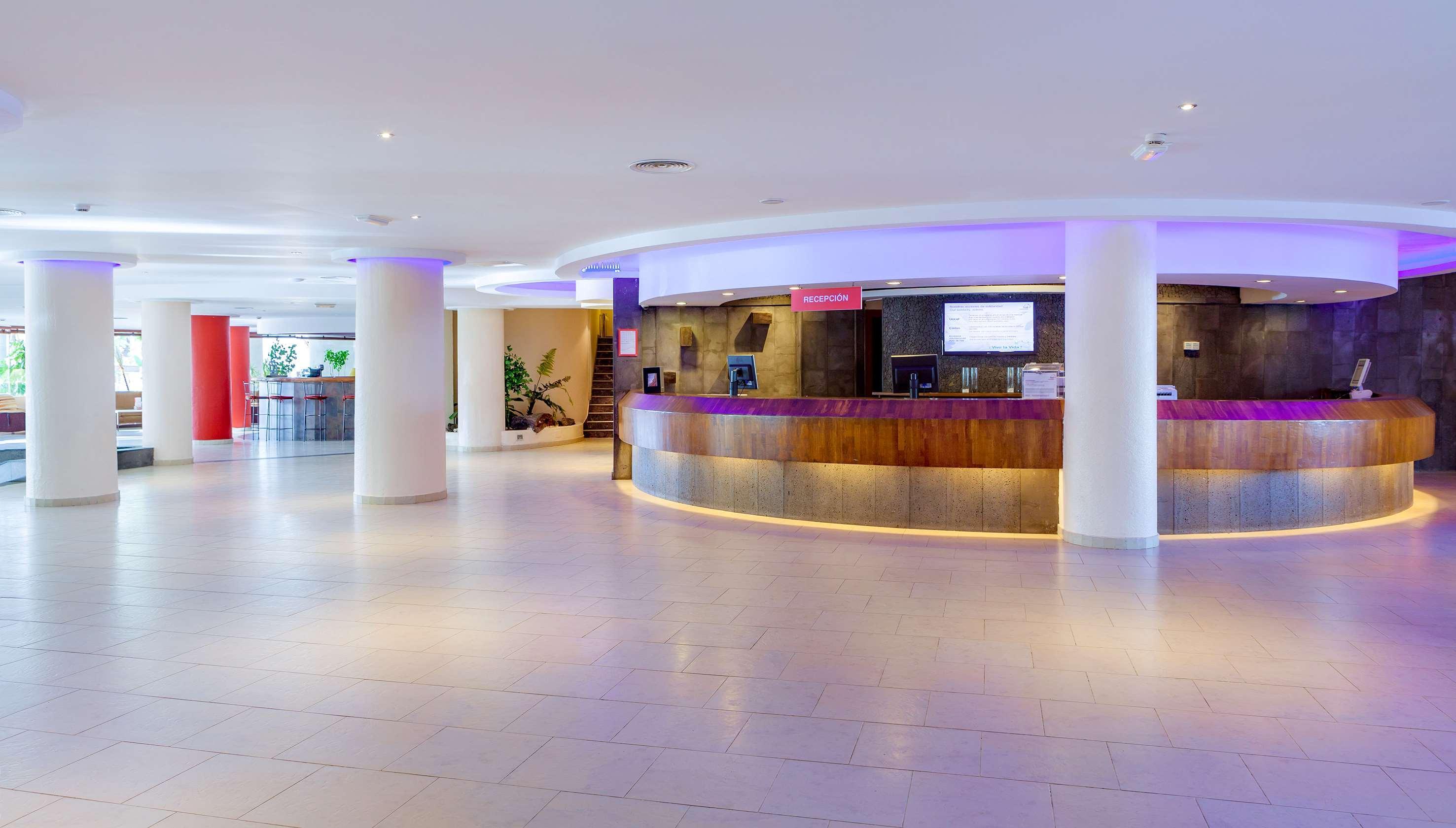 Sol Lanzarote Hotel Пуерто дел Кармен Екстериор снимка