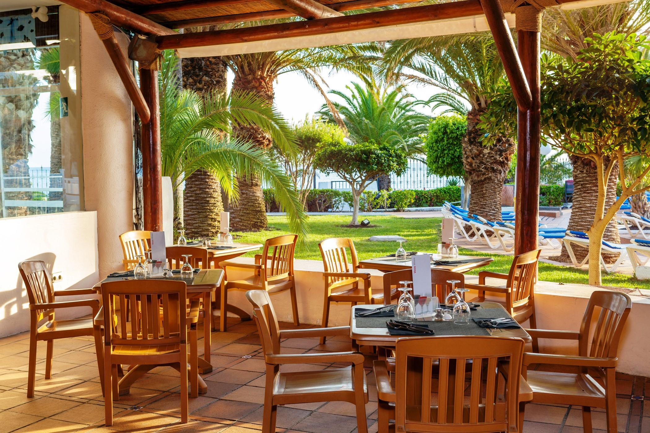 Sol Lanzarote Hotel Пуерто дел Кармен Екстериор снимка