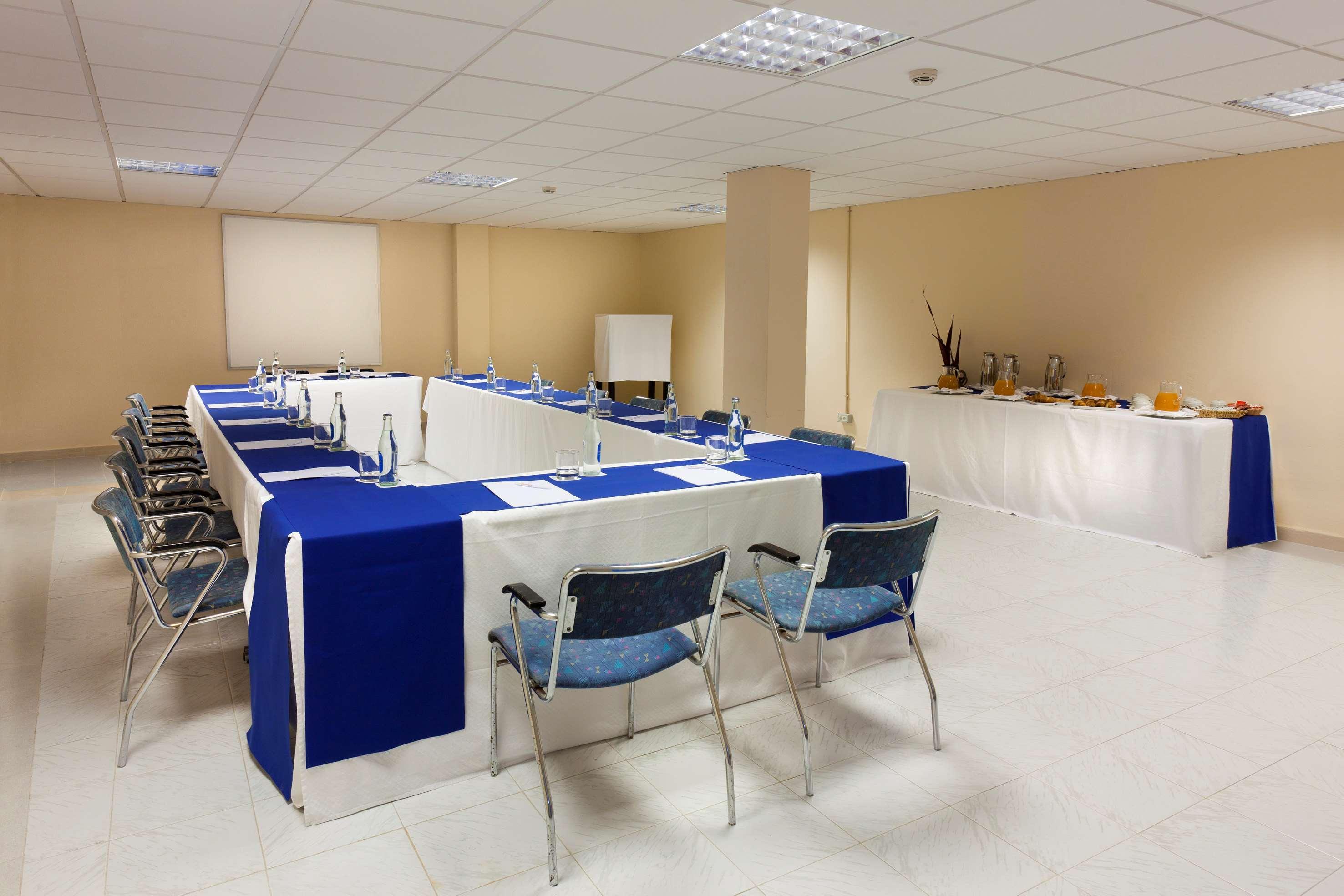 Sol Lanzarote Hotel Пуерто дел Кармен Бизнес снимка